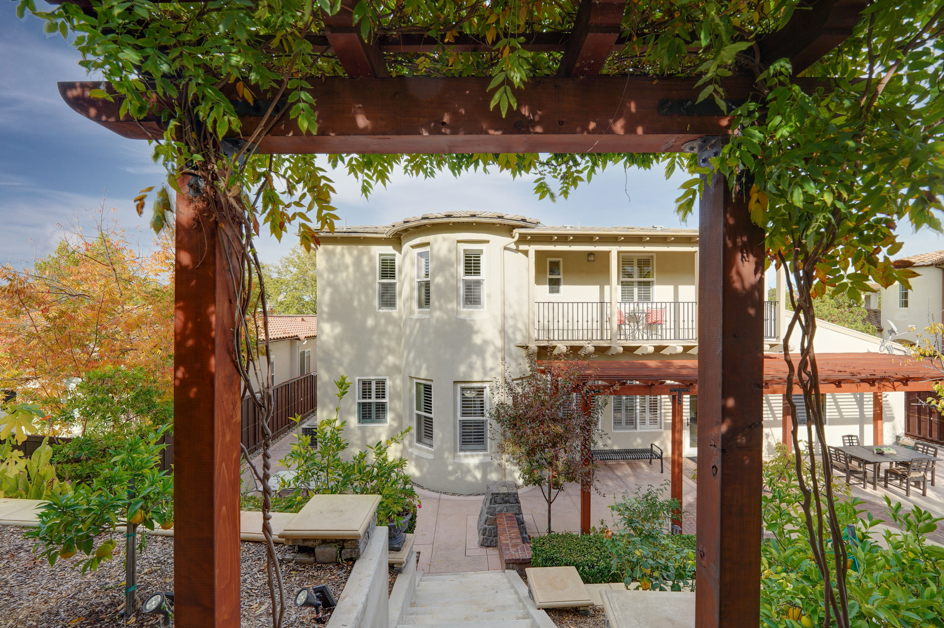 HDR interior real estate photography – Los Angeles
